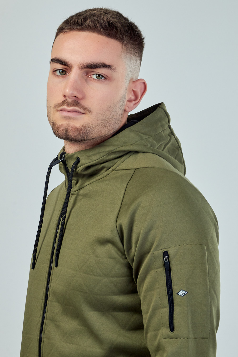 CAMPERA QUEST CAMPERA QUEST