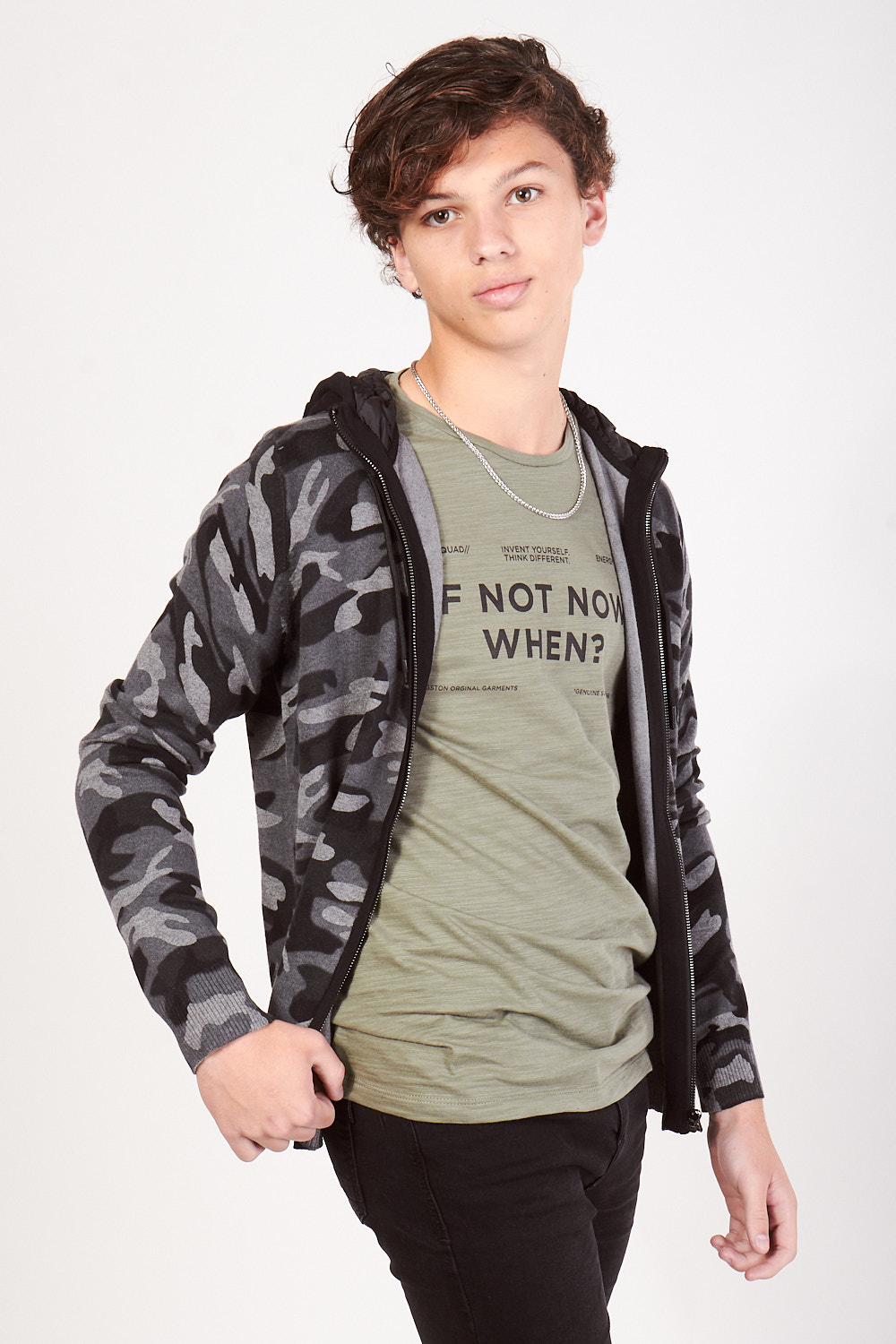 CAMPERA CONQUER CAMUFLADO CAMPERA CONQUER CAMUFLADO
