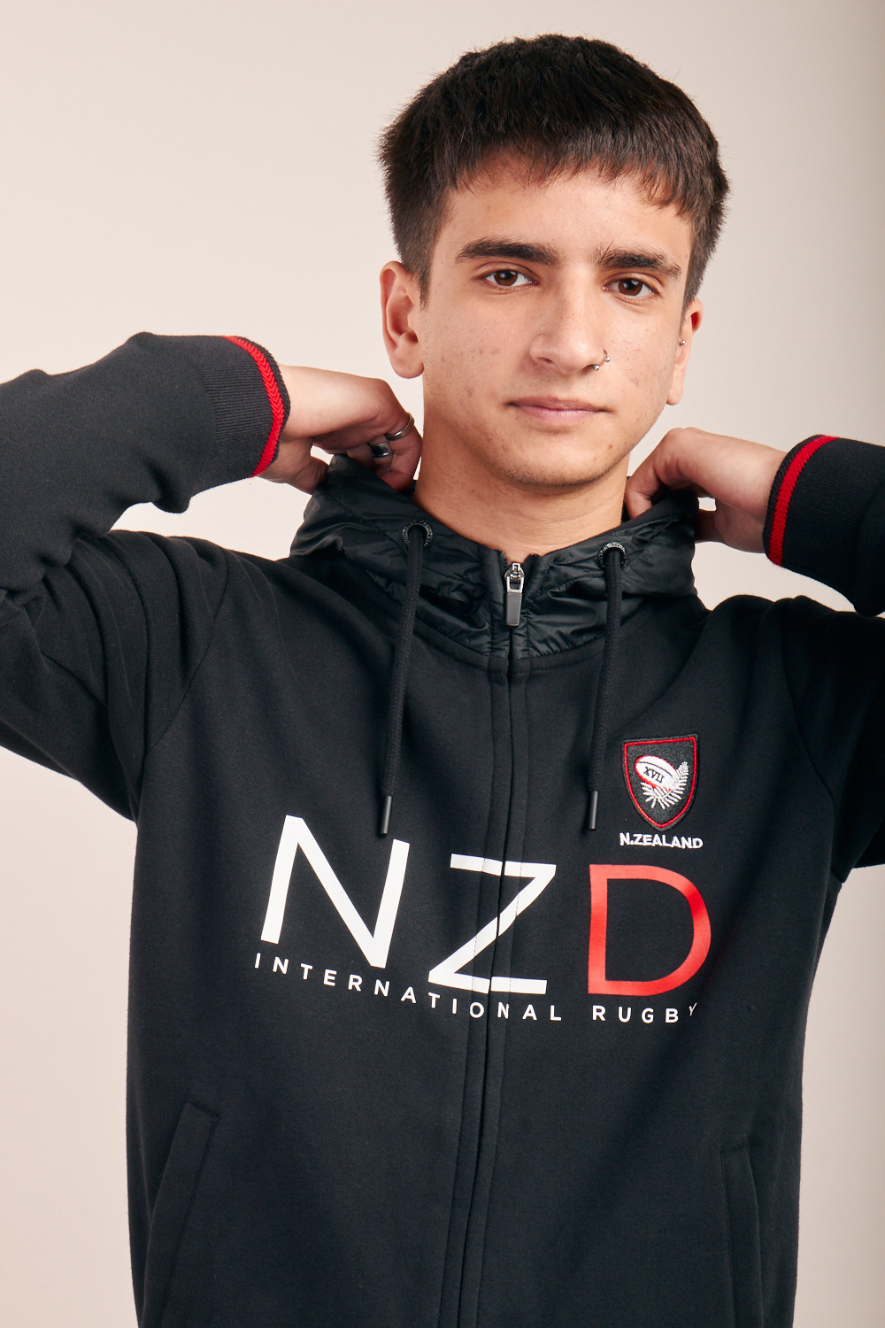 CAMPERA NOVEMBER CANGURO CAMPERA NOVEMBER CANGURO