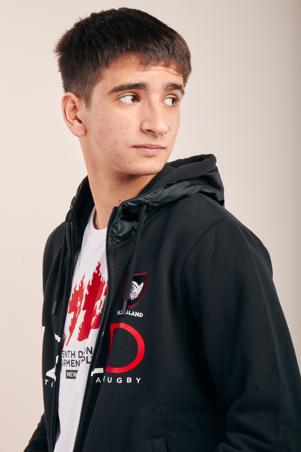 CAMPERA NOVEMBER CANGURO CAMPERA NOVEMBER CANGURO