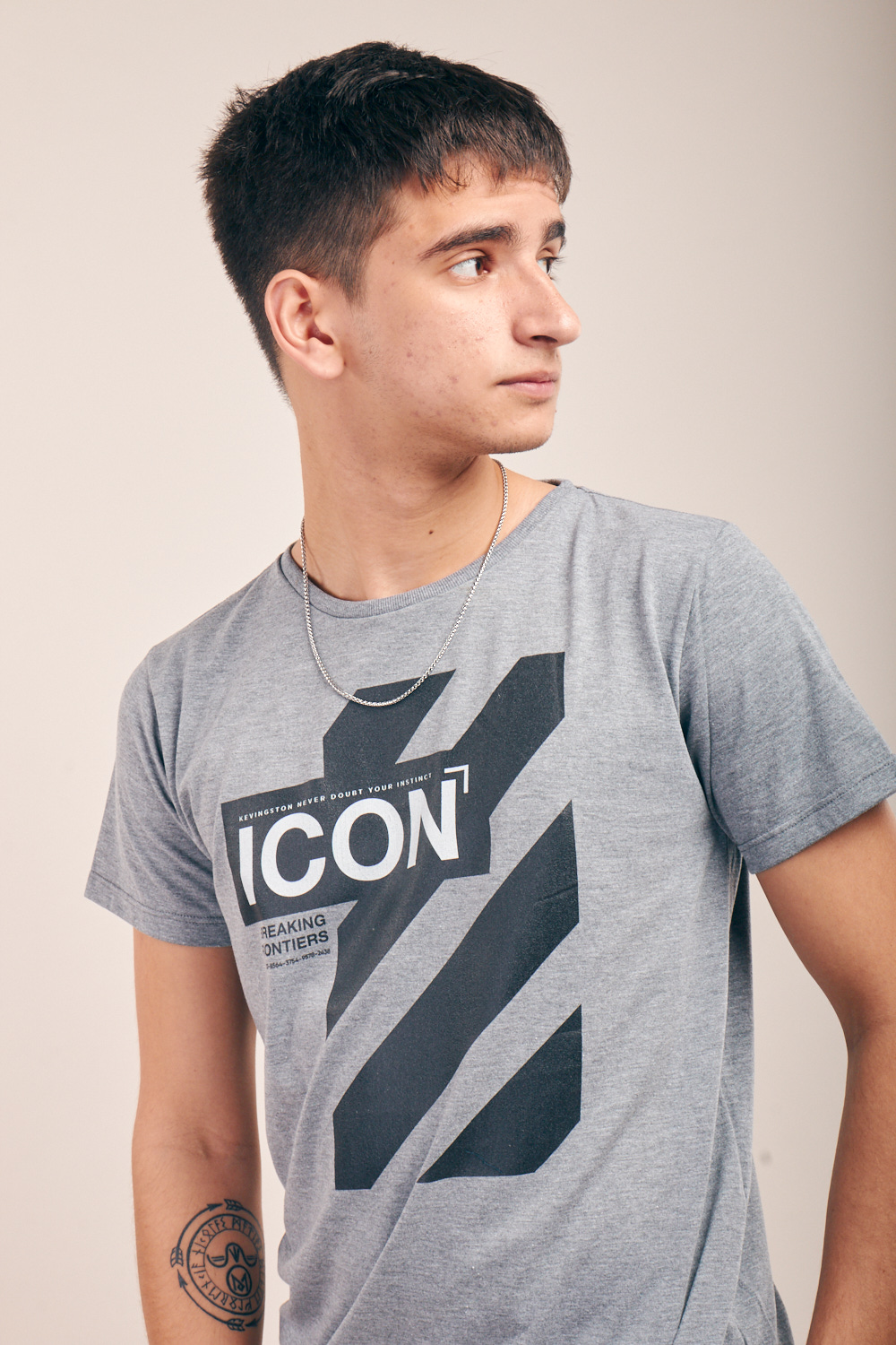 REMERA ESTAMPADA REMERA ESTAMPADA